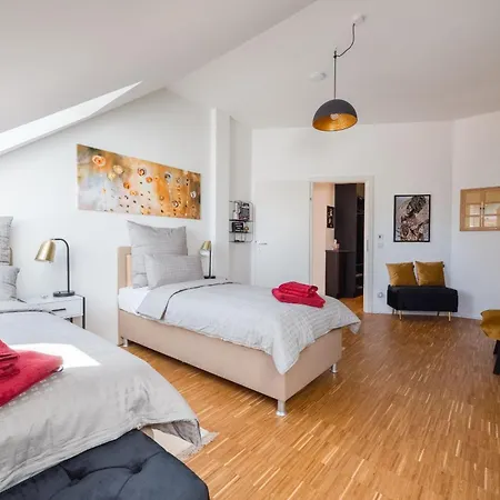 Tamliving Center 2 Schlafzimmer Comfort Air Conditioning Wifi Xbox Apartamento Graz
